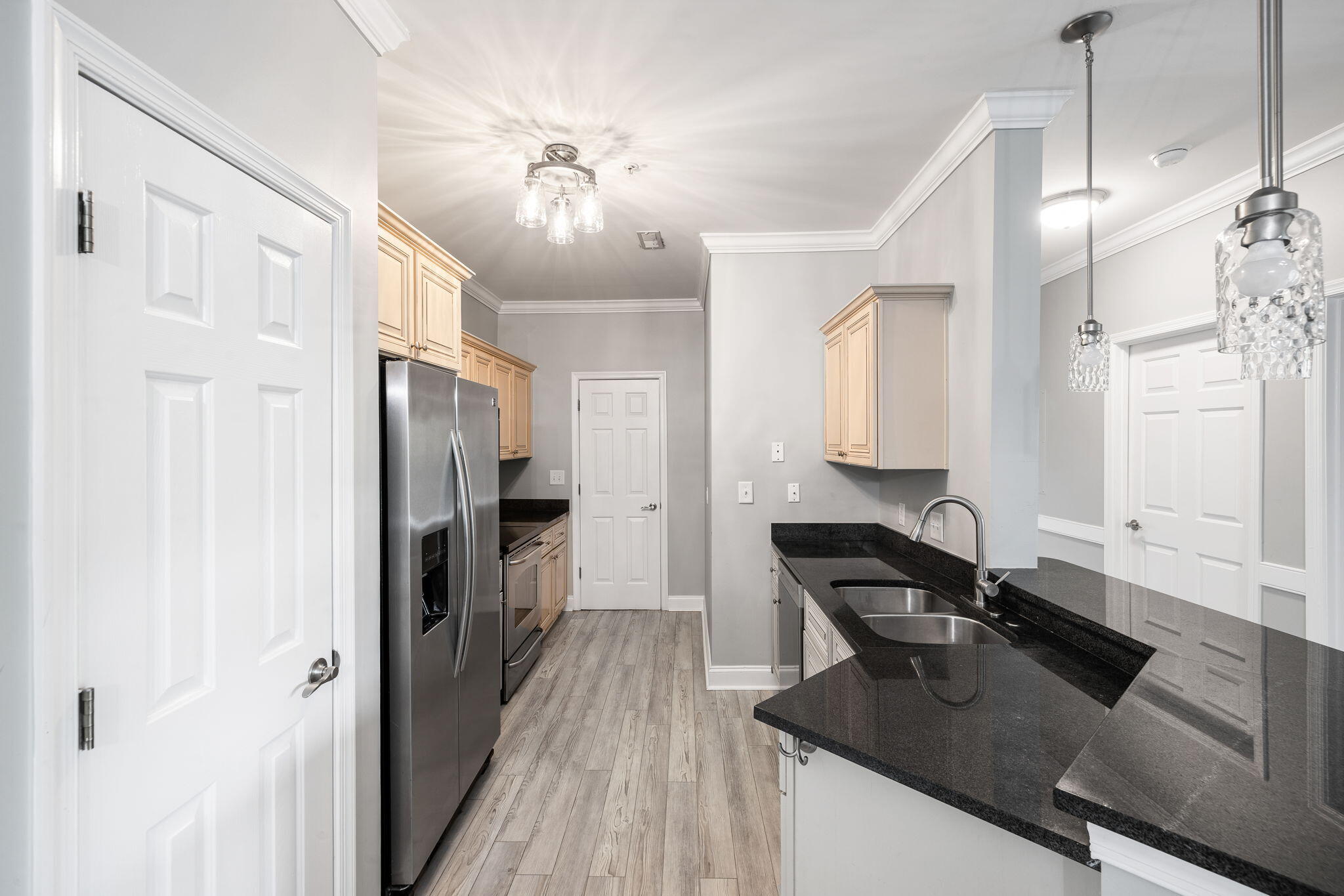 1984 Folly Road Apt B311