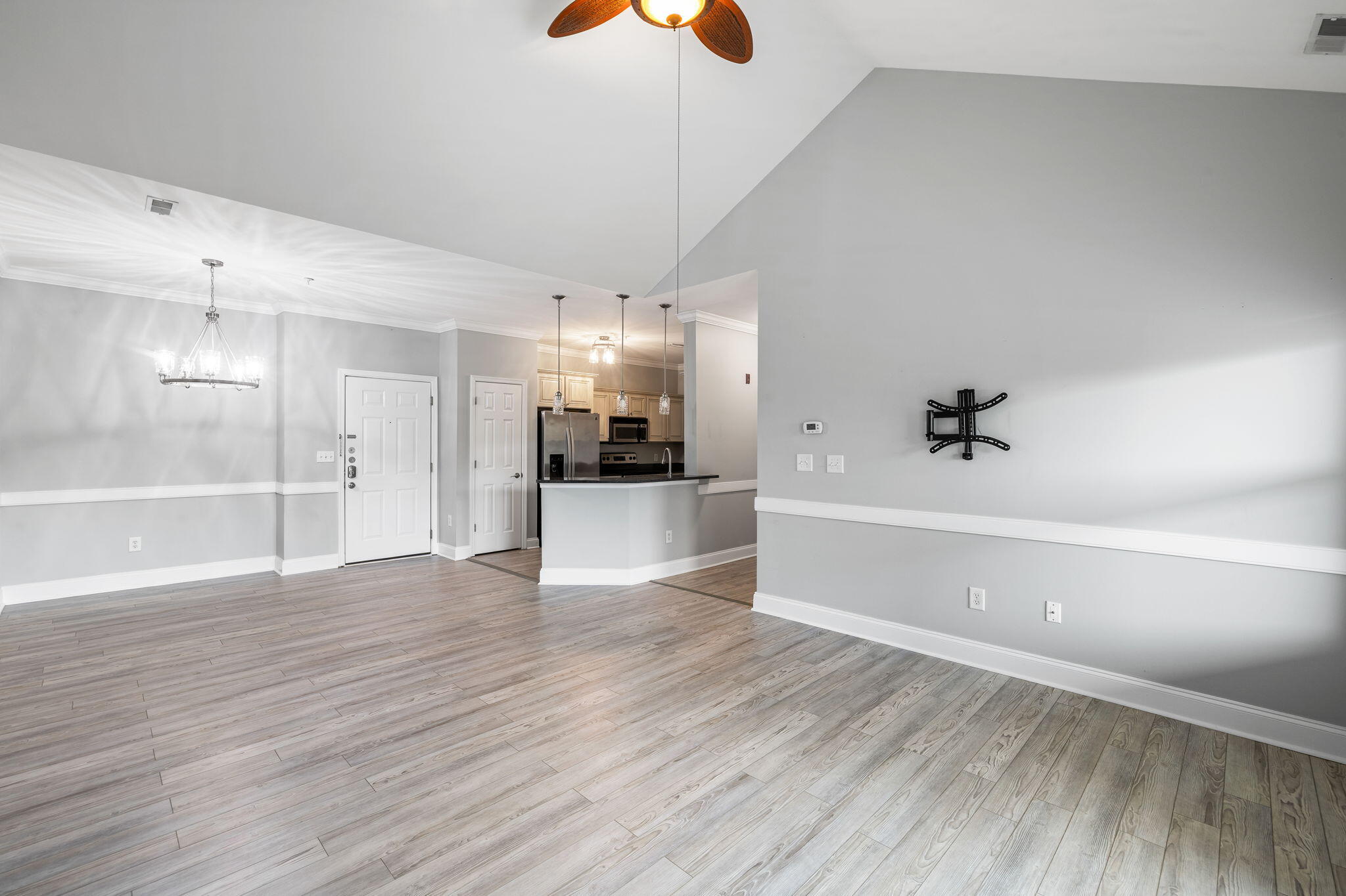 1984 Folly Road Apt B311