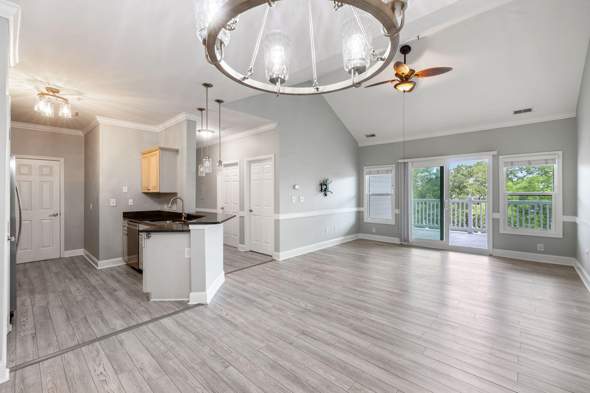 1984 Folly Road Apt B311