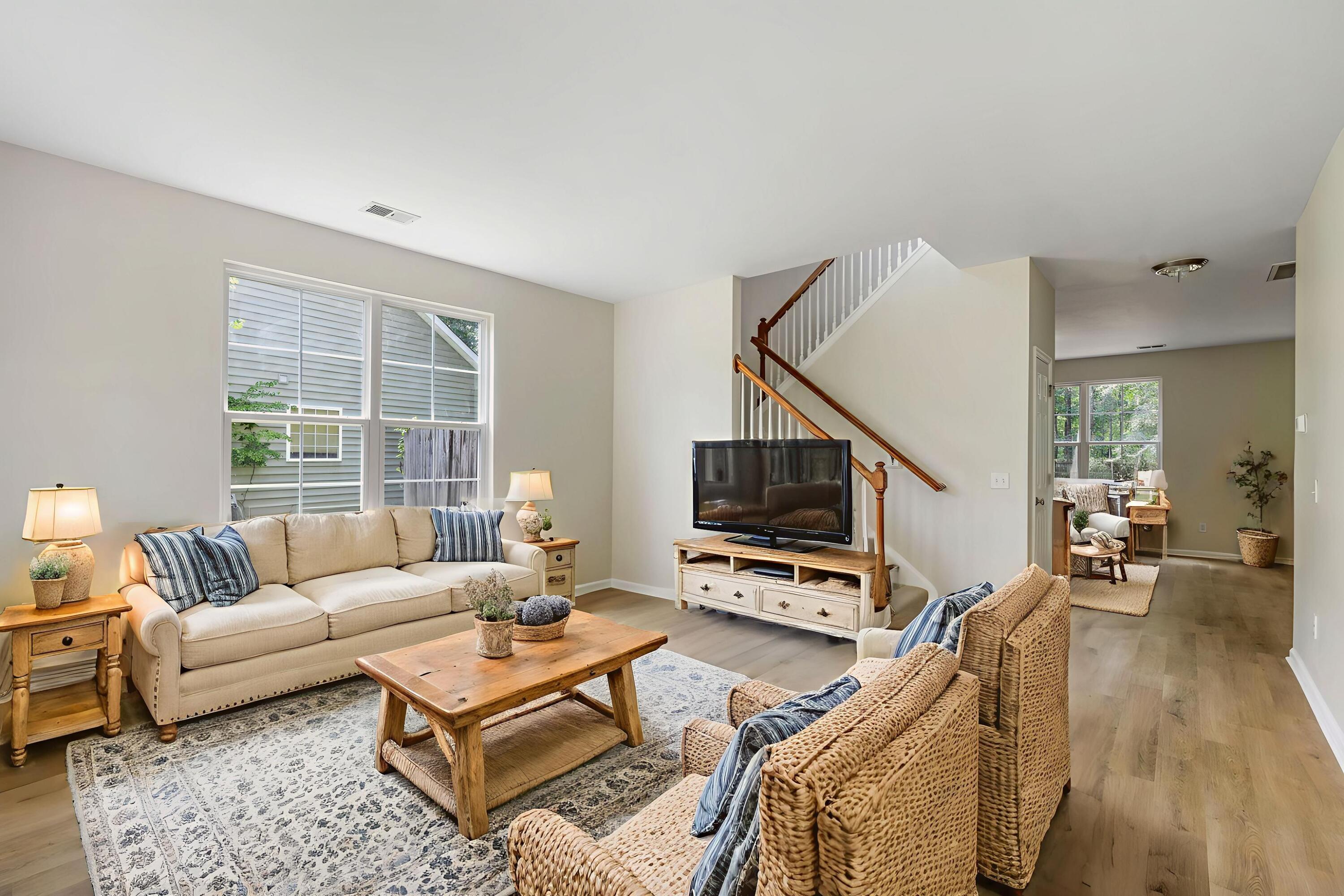 3004 Nantuckett Avenue