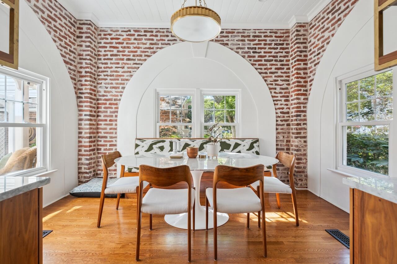 56 Parkwood Avenue