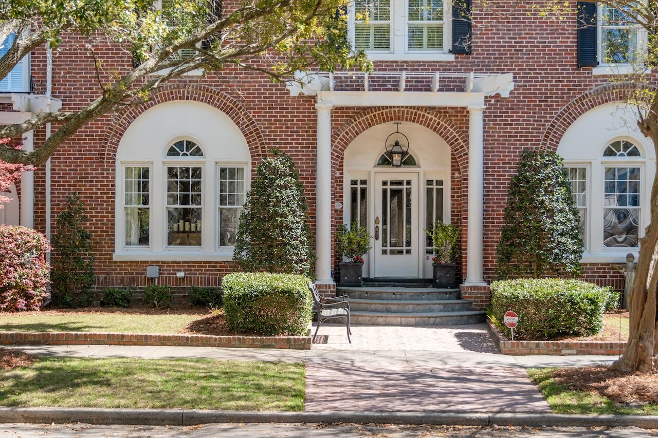 56 Parkwood Avenue