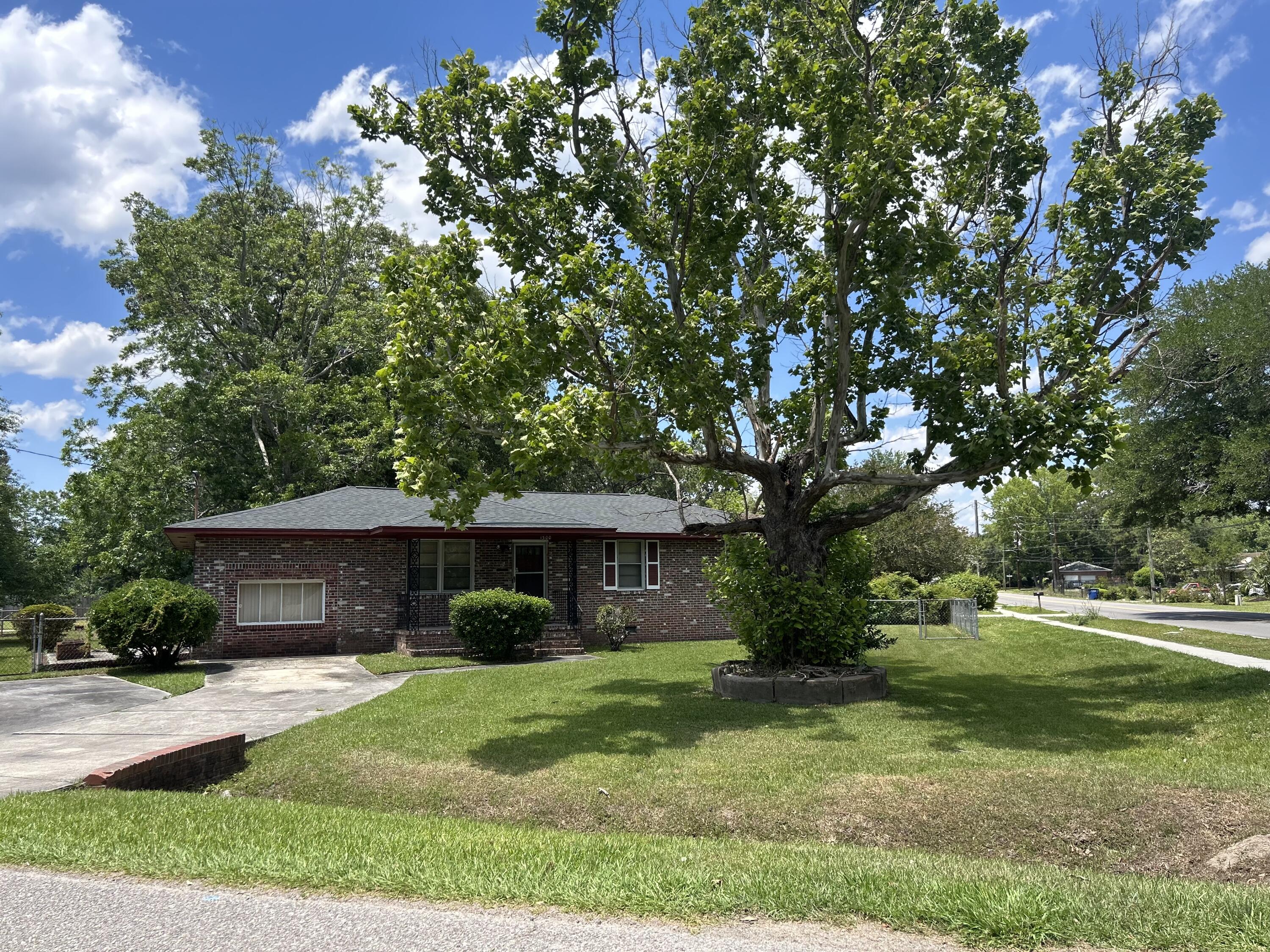 1300 White Drive