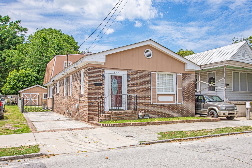 Photo of 377 Ashley Avenue, Charleston, SC 29403 (MLS # 26002648)