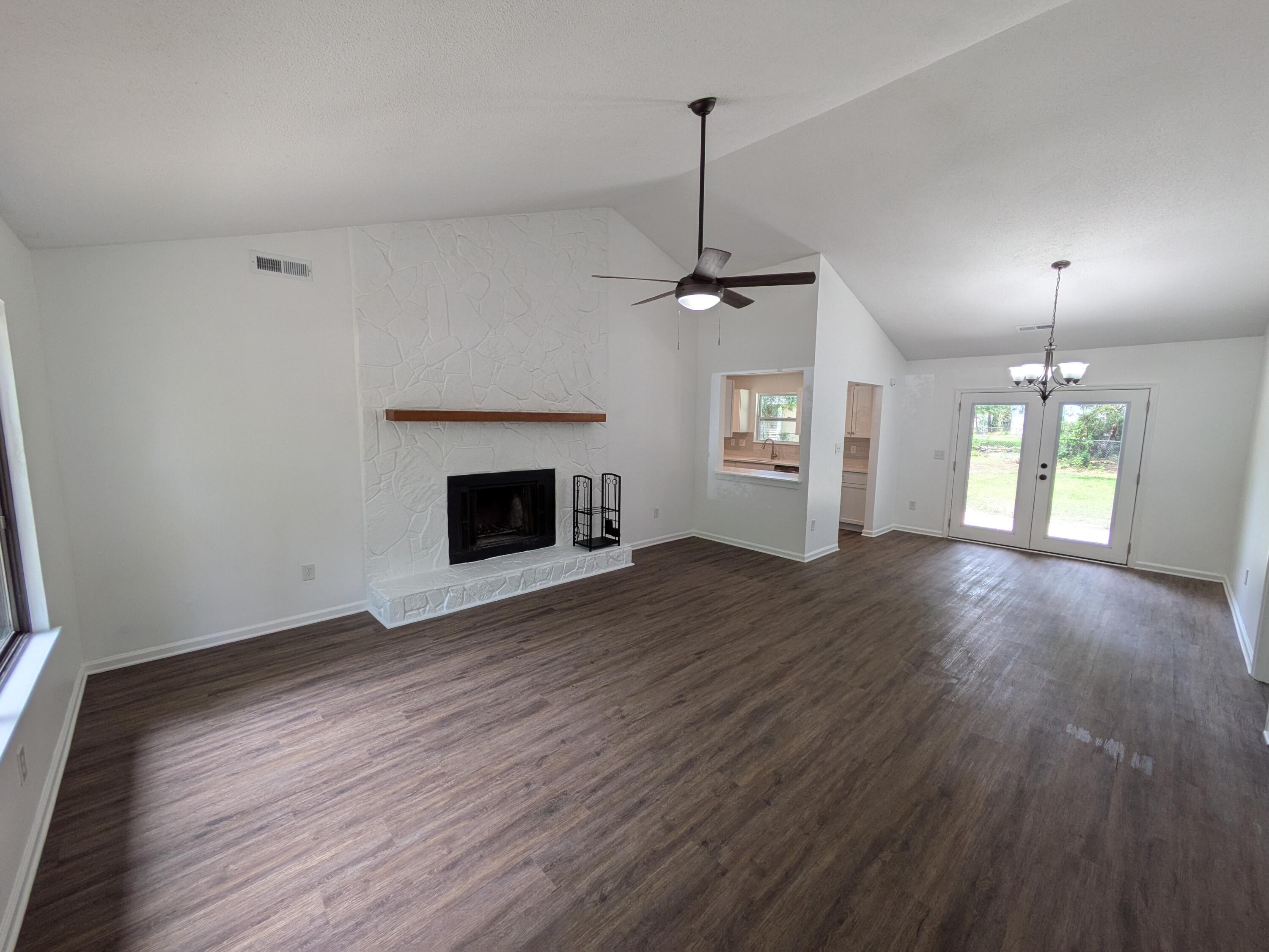 104 Cottonwood Drive