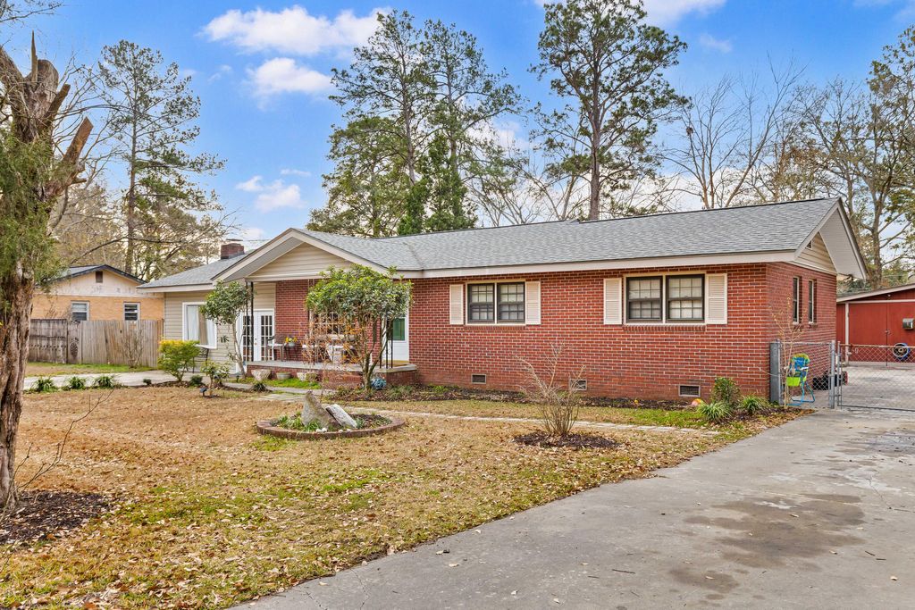 Photo of 108 Wylie Street, Summerville, SC 29483 (MLS # 26003131)