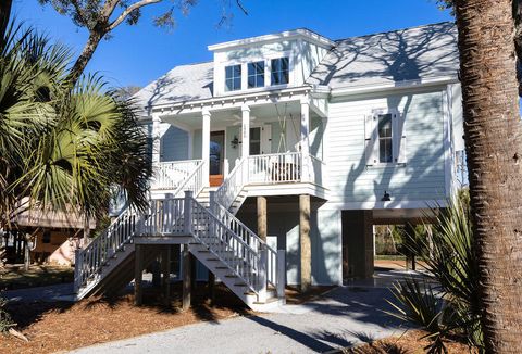 A home in Edisto Island