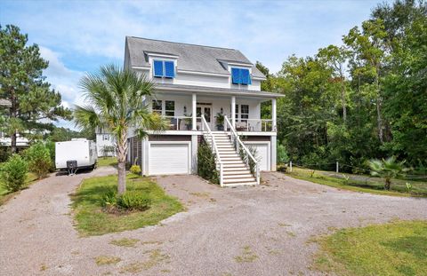 A home in Johns Island