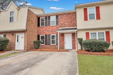 A home in North Charleston