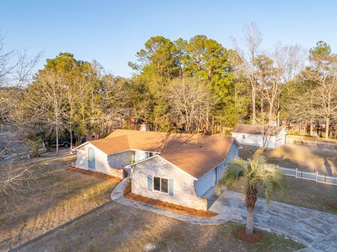 A home in Summerville