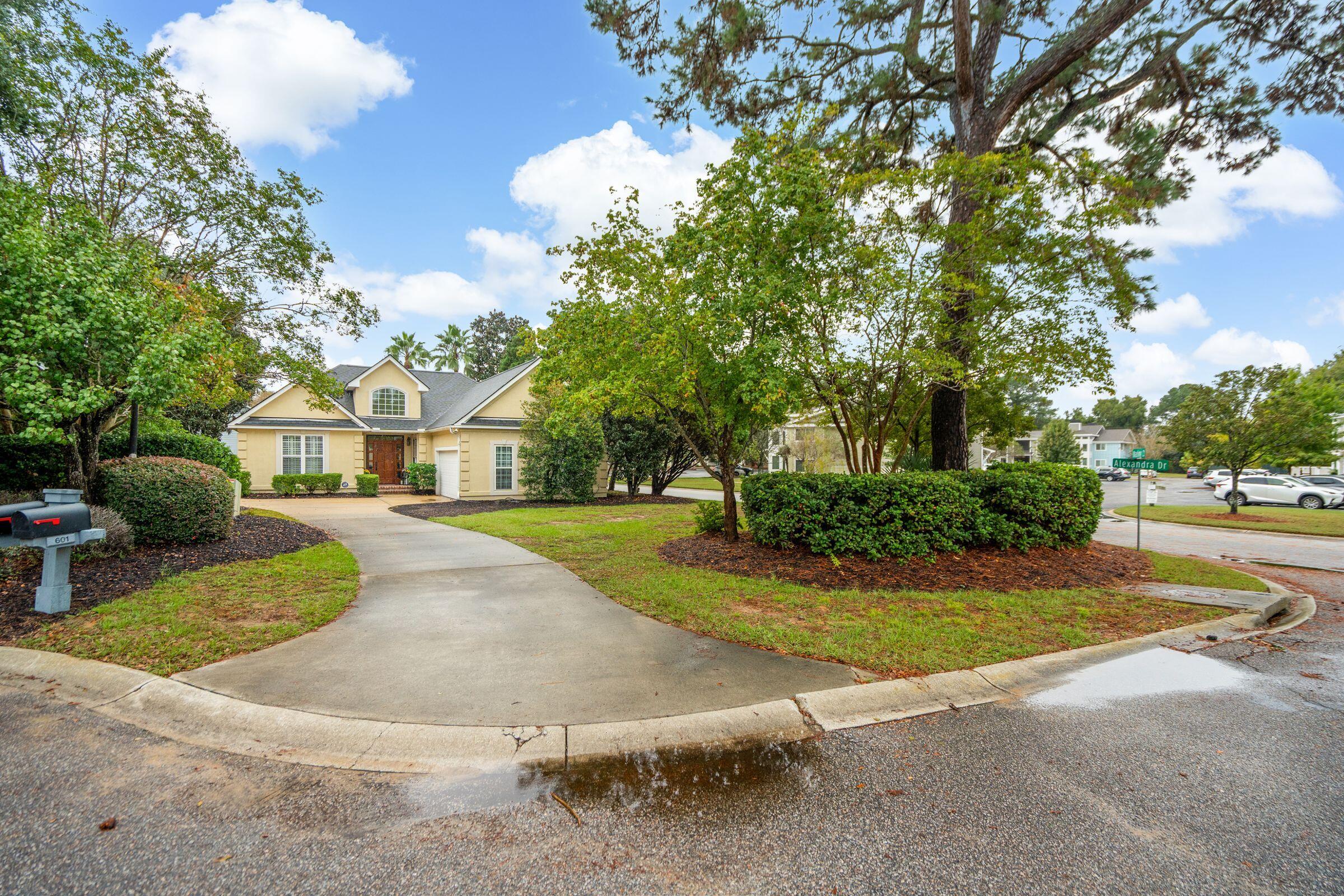 601 Wading Court