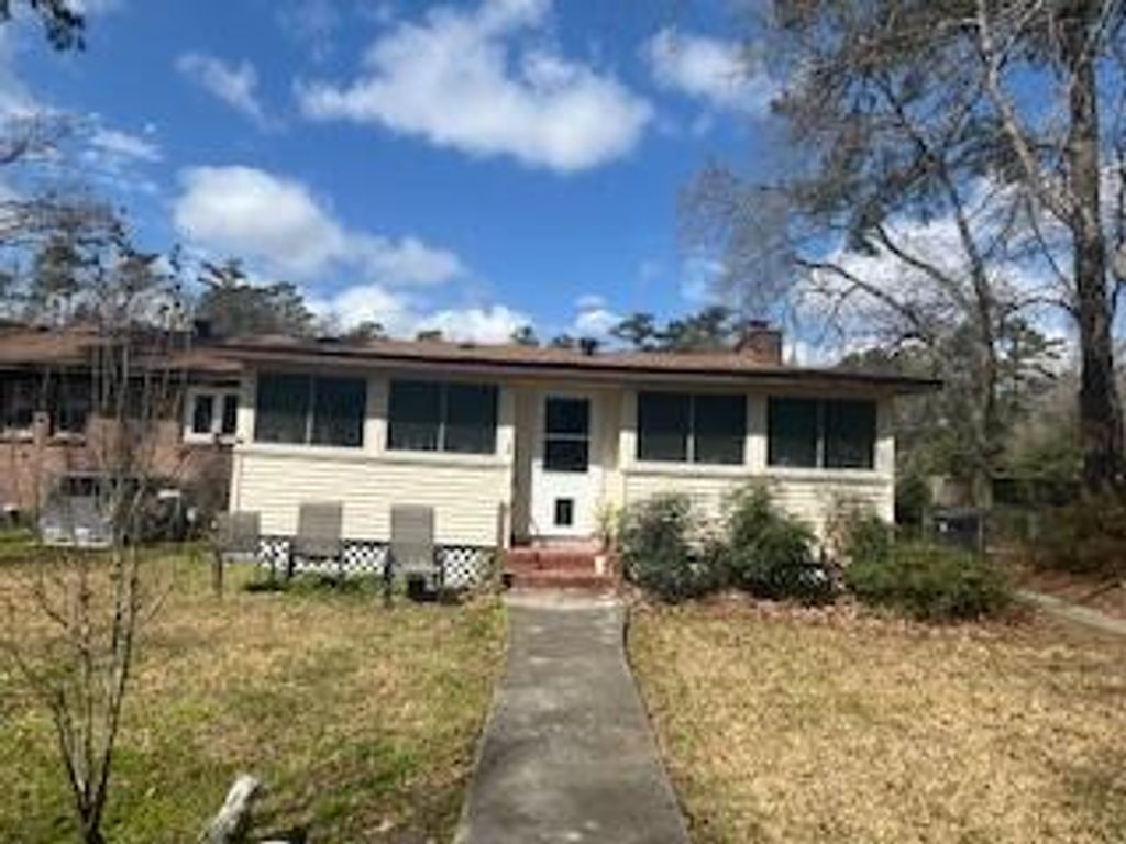 Photo of 1511 Bacons Bridge Road, Summerville, SC 29485 (MLS # 26006702)