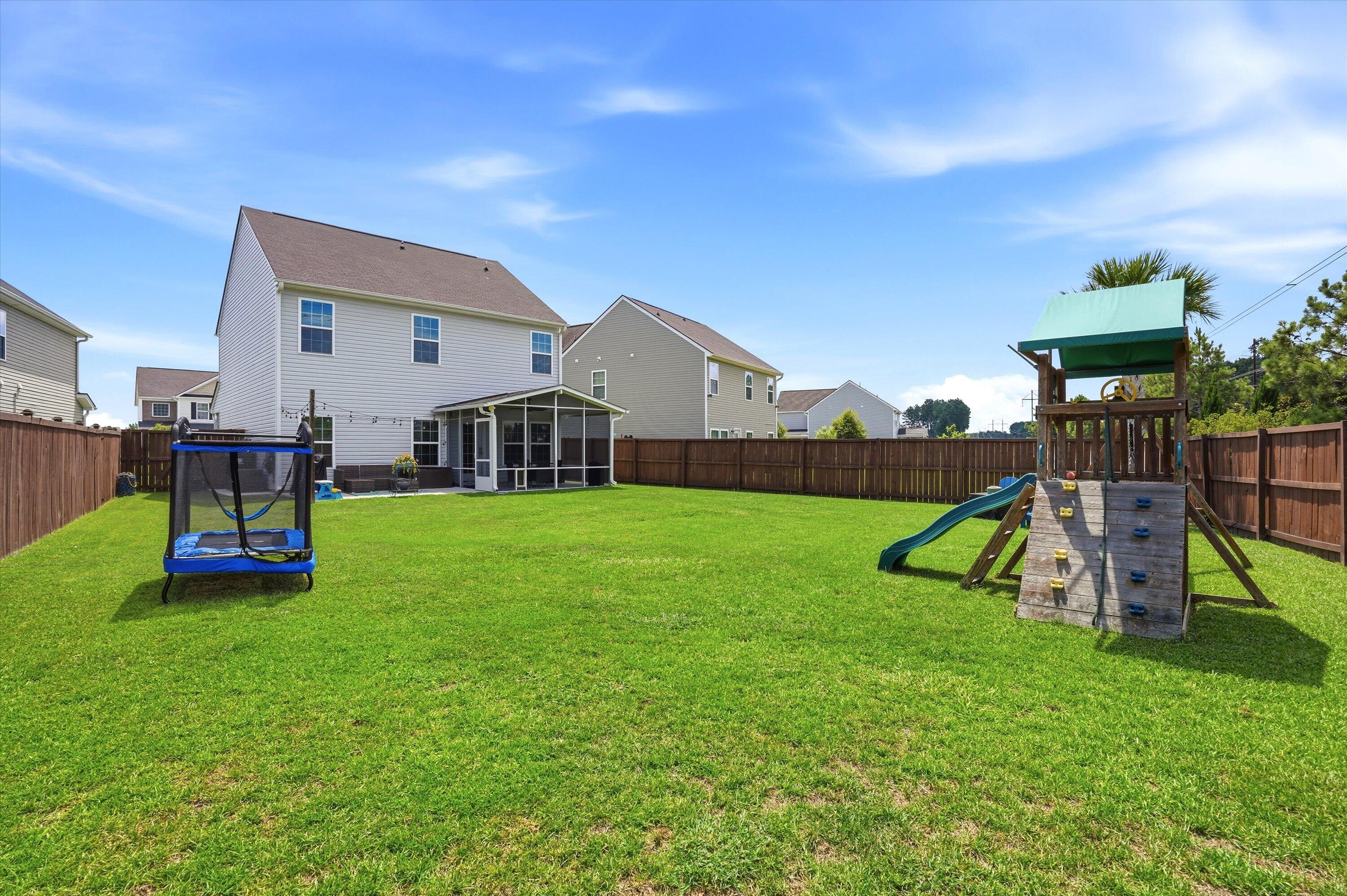 805 Redbud Lane