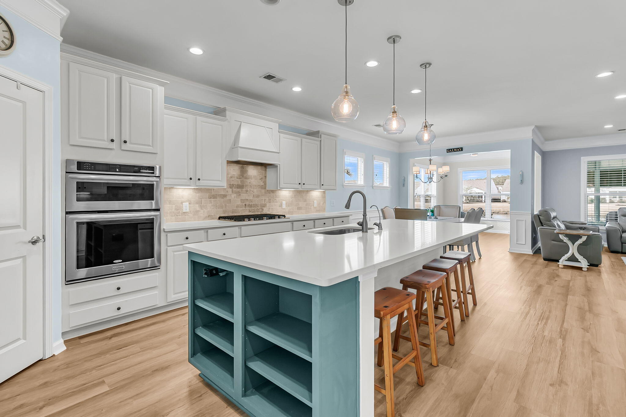 414 Eastern Isle Avenue