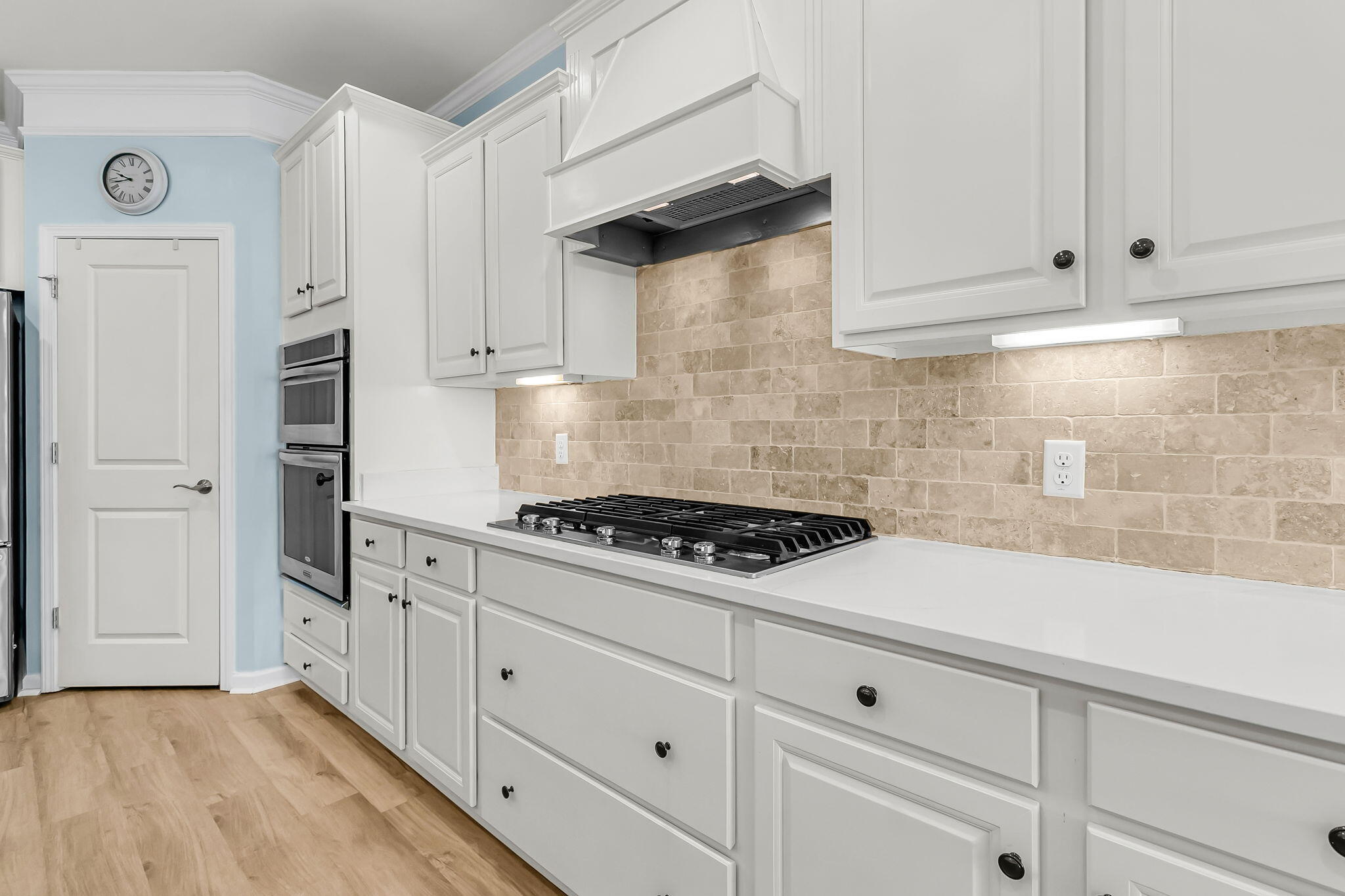 414 Eastern Isle Avenue