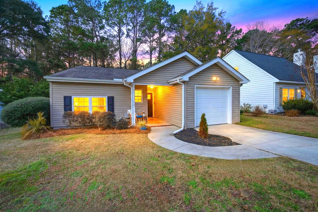 Photo of 551 Castle Hall Road, Mount Pleasant, SC 29464 (MLS # 25032981)