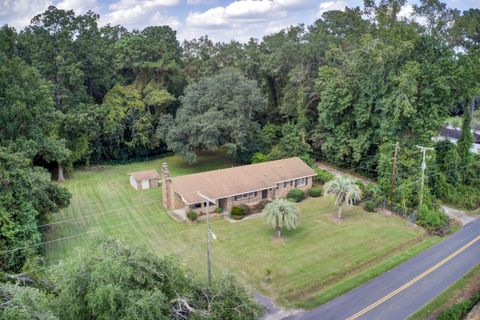 A home in Summerville