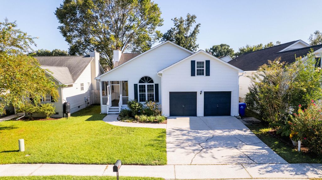 Photo of 374 Culver Avenue, Charleston, SC 29407 (MLS # 25024413)