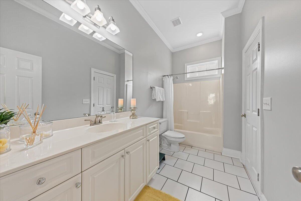 4021 Bridle Trail Drive