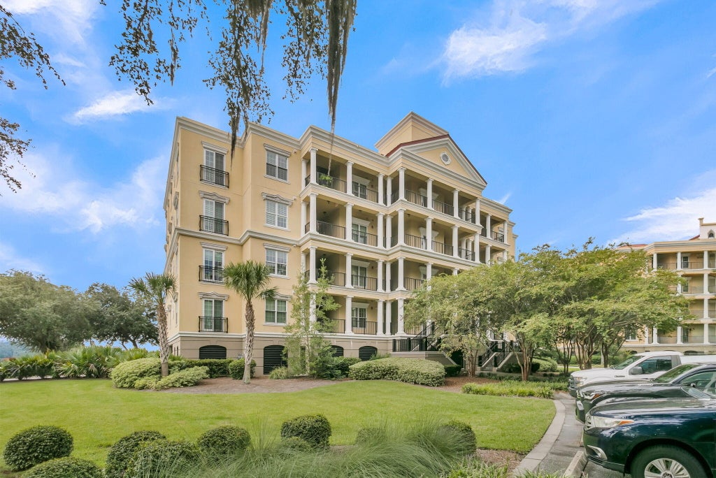 Photo of 4247 Faber Place Drive #302, North Charleston, SC 29405 (MLS # 26026750)