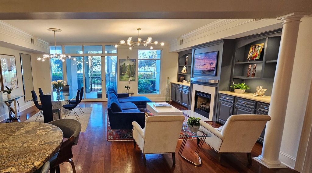 Photo of 113 N Plaza Ct. Court #T-3, Mount Pleasant, SC 29464 (MLS # 25032268)