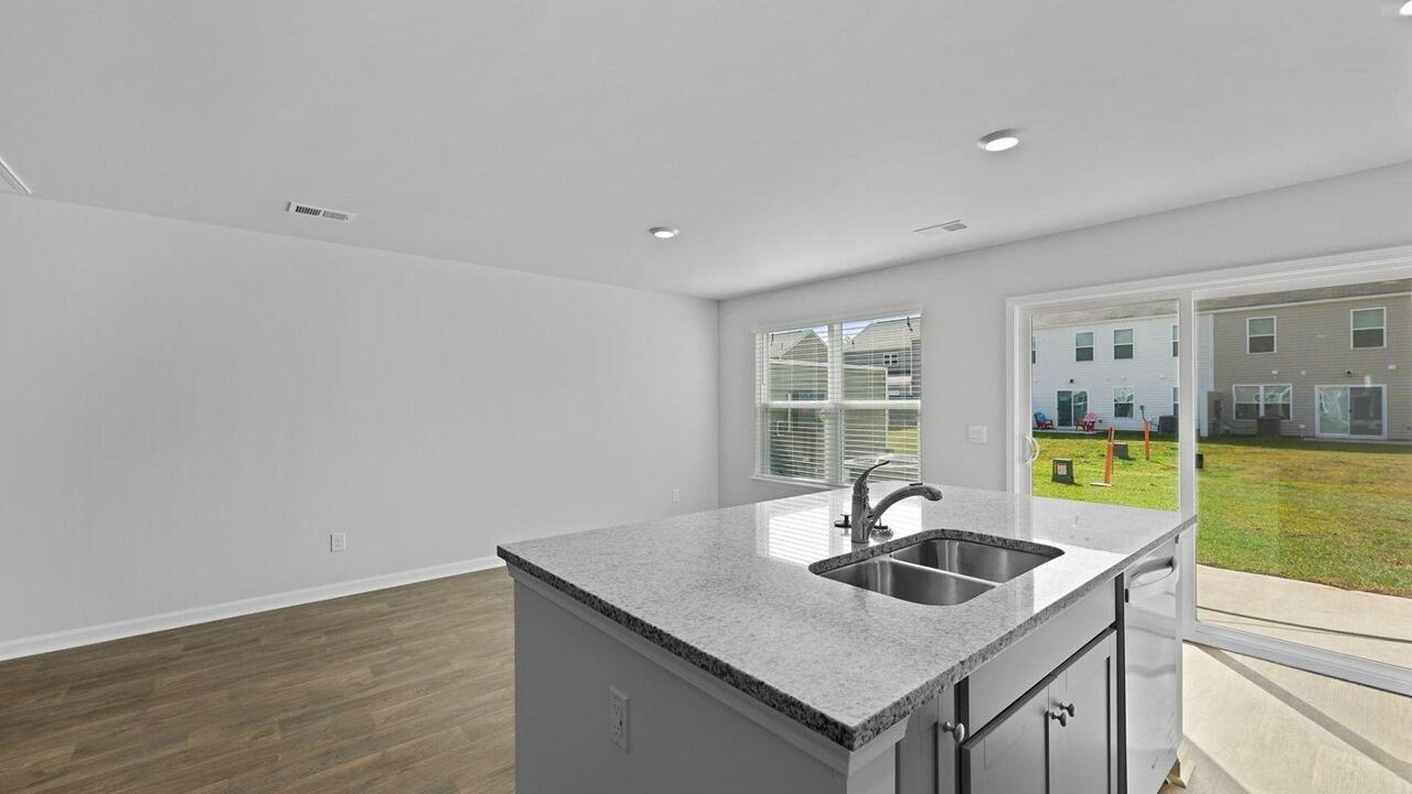 894 Long Bluff Road