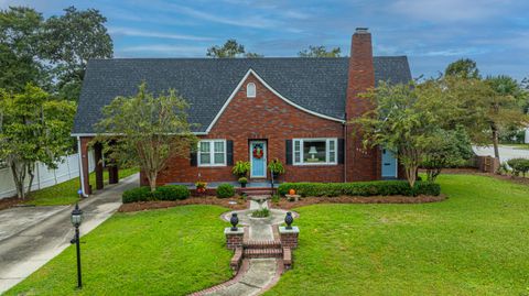 A home in North Charleston