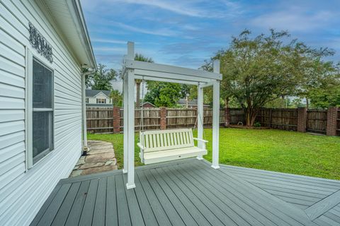 A home in North Charleston