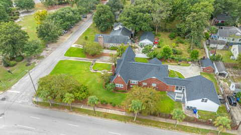 A home in North Charleston