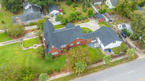 A home in North Charleston