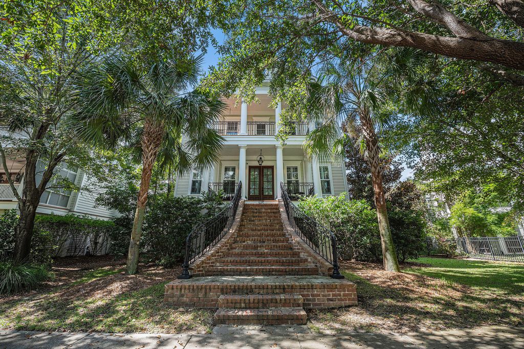 Photo of 1415 Smythe Street, Charleston, SC 29492 (MLS # 25026148)