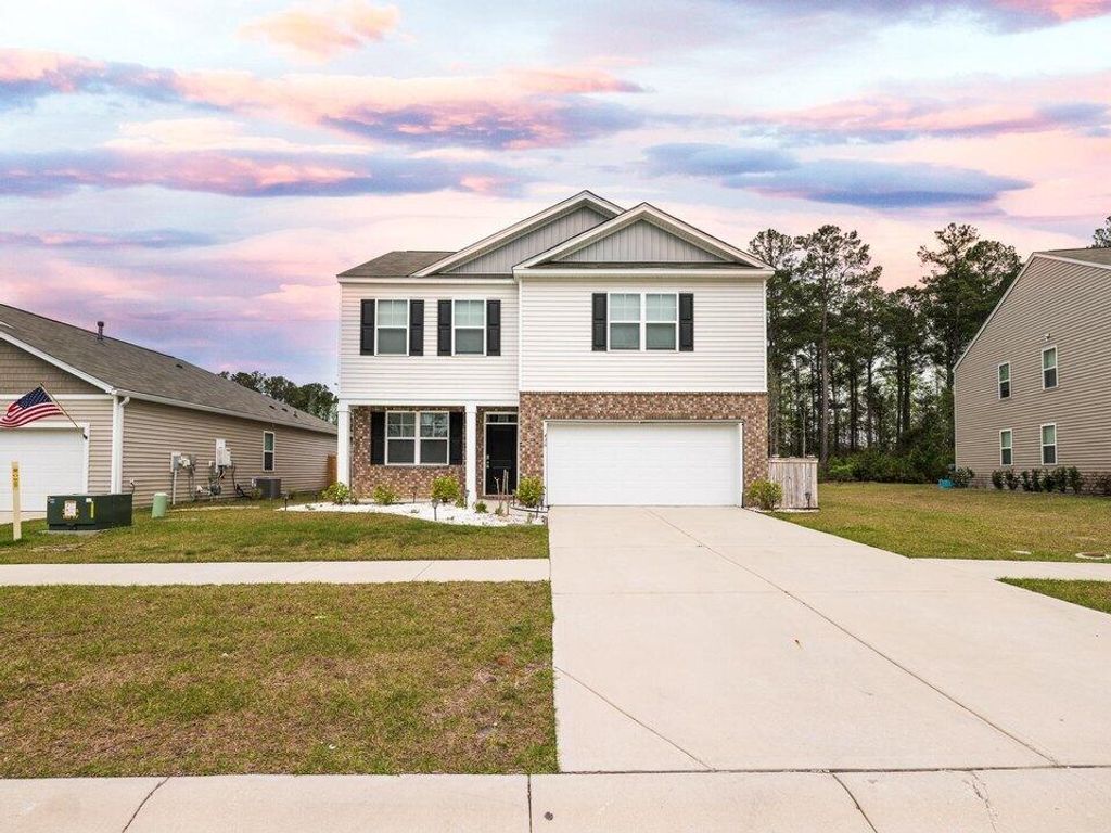 Photo of 436 Cedarview Road, Summerville, SC 29486 (MLS # 26010753)