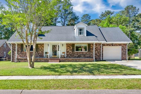 Photo of 130 Bramwell Drive, Summerville, SC 29485 (MLS # 26012343)