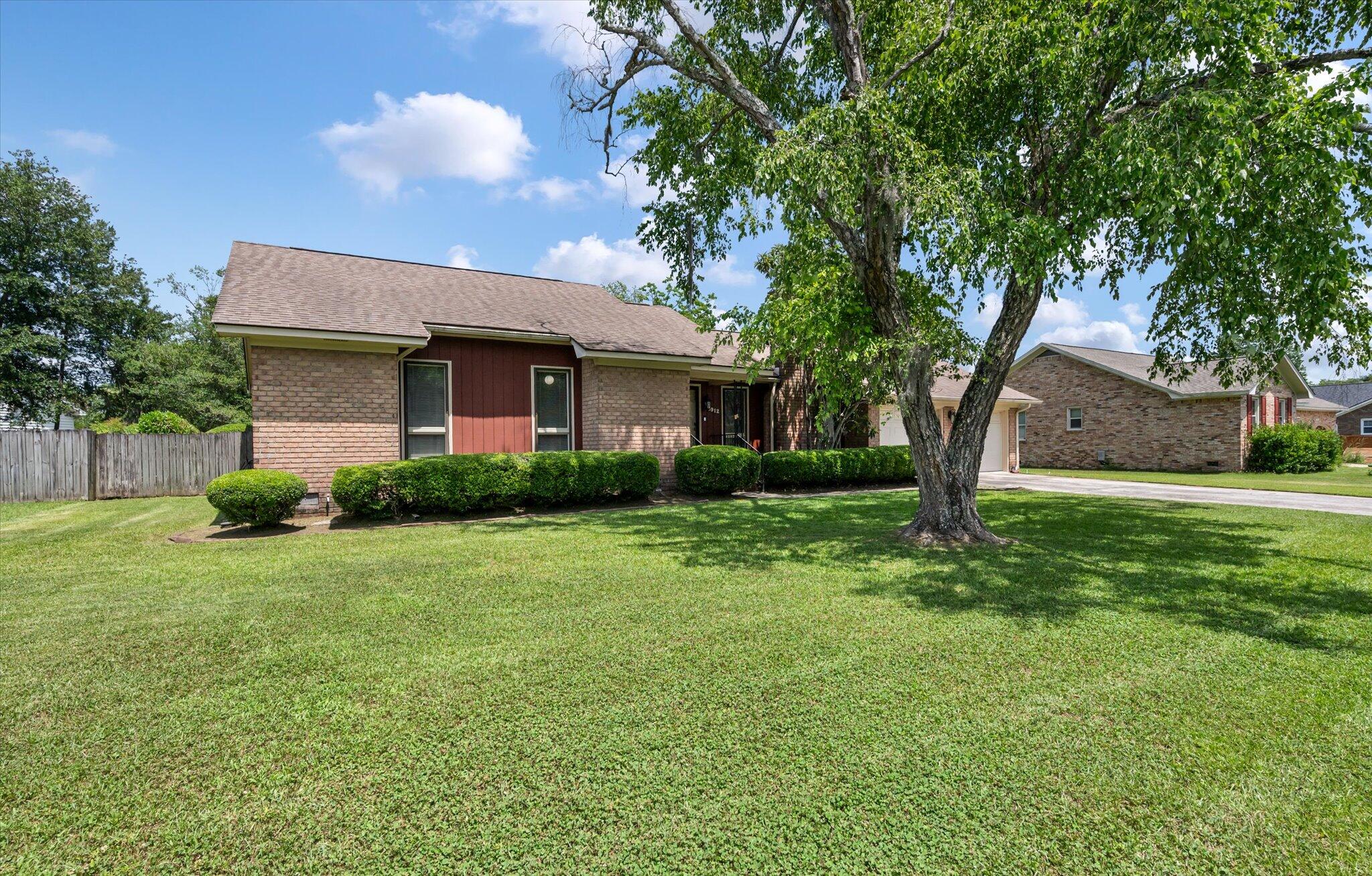 2912 Doncaster Drive