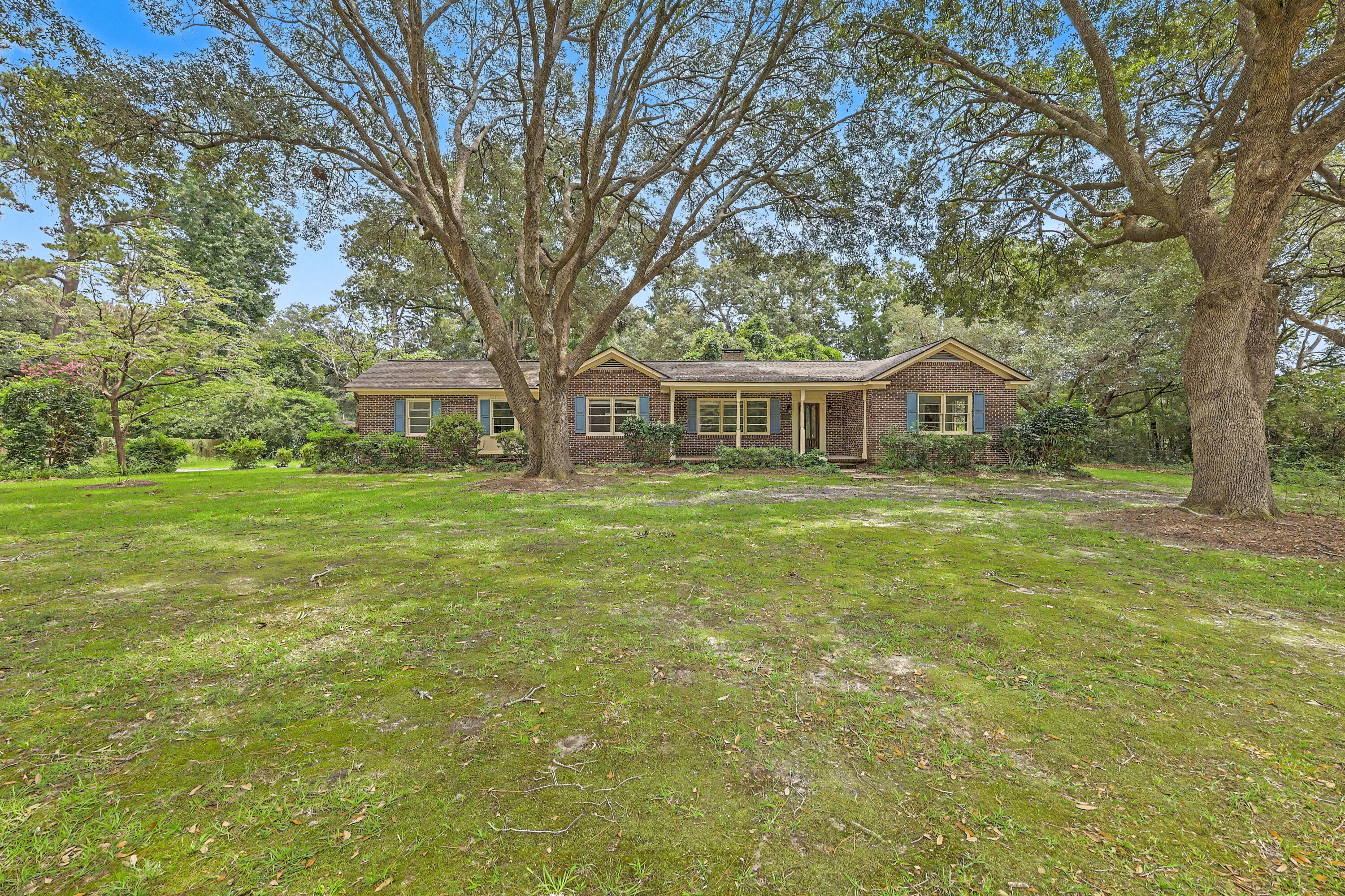 1611 Bacons Bridge Road