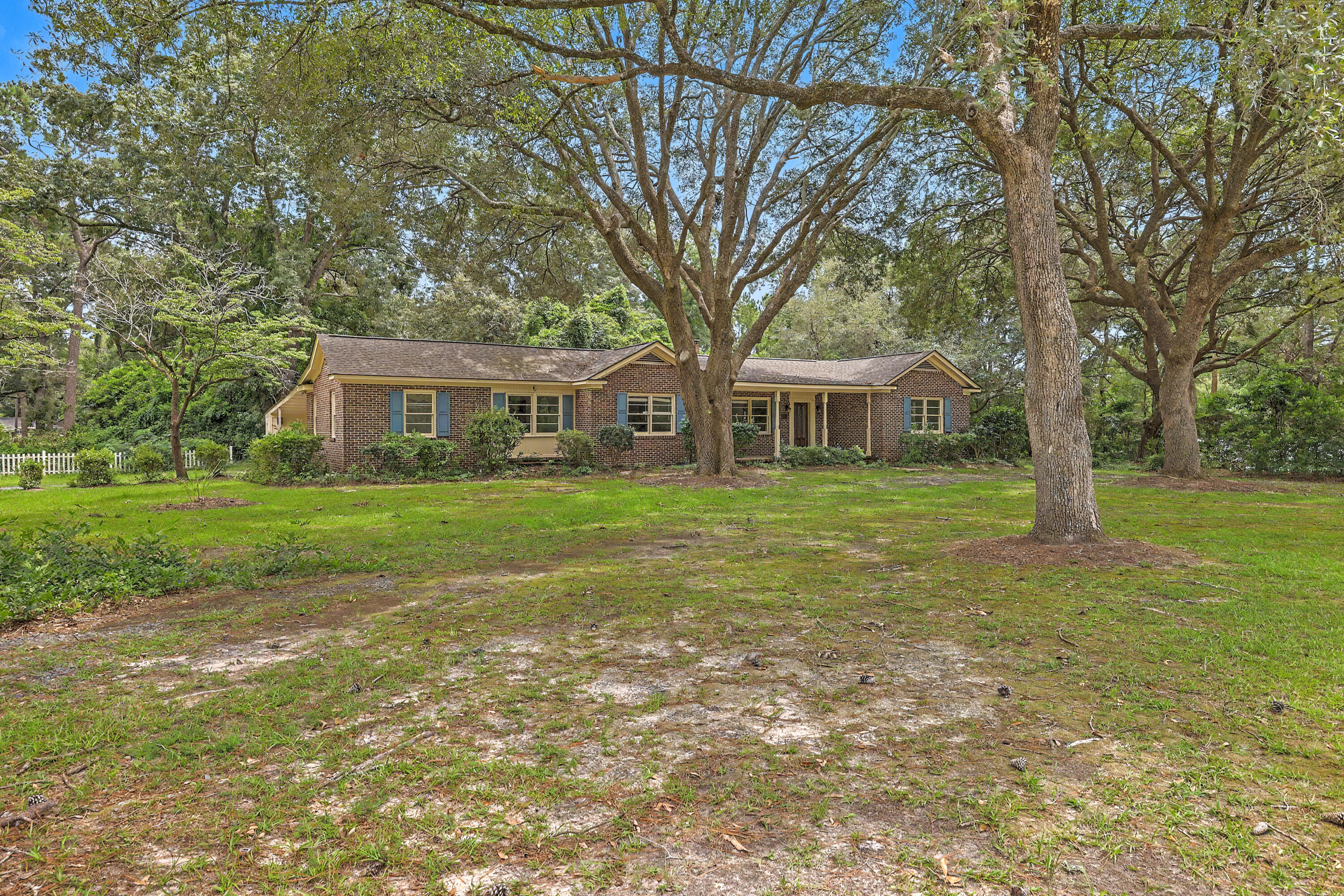 1611 Bacons Bridge Road