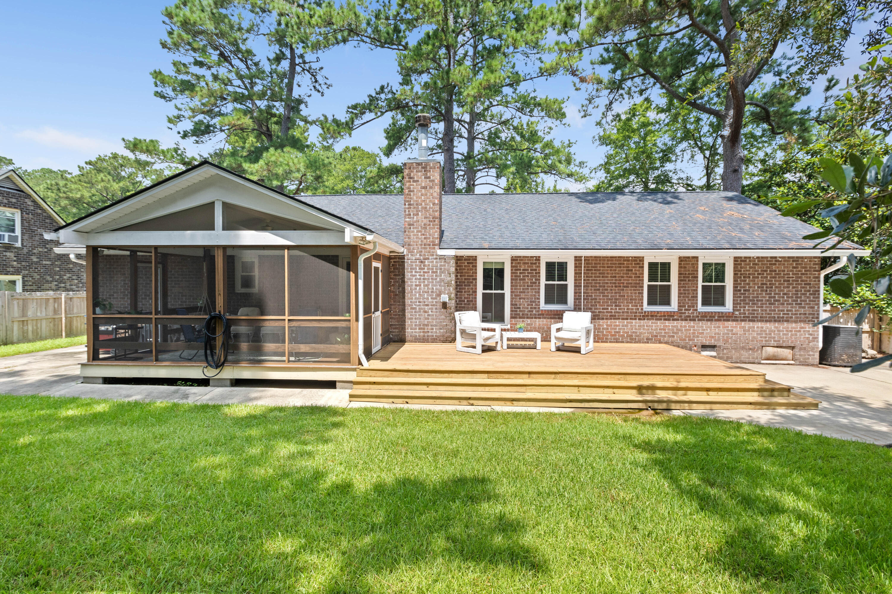 2328 Vanderbilt Drive