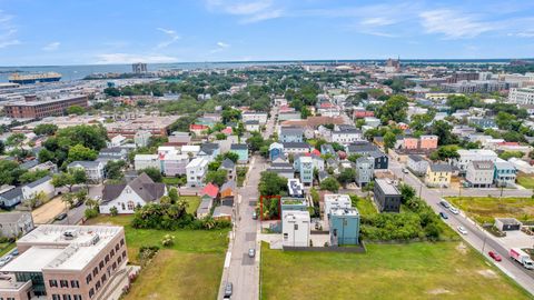 Single Family Residence in Charleston SC 66 Cooper Street 12.jpg