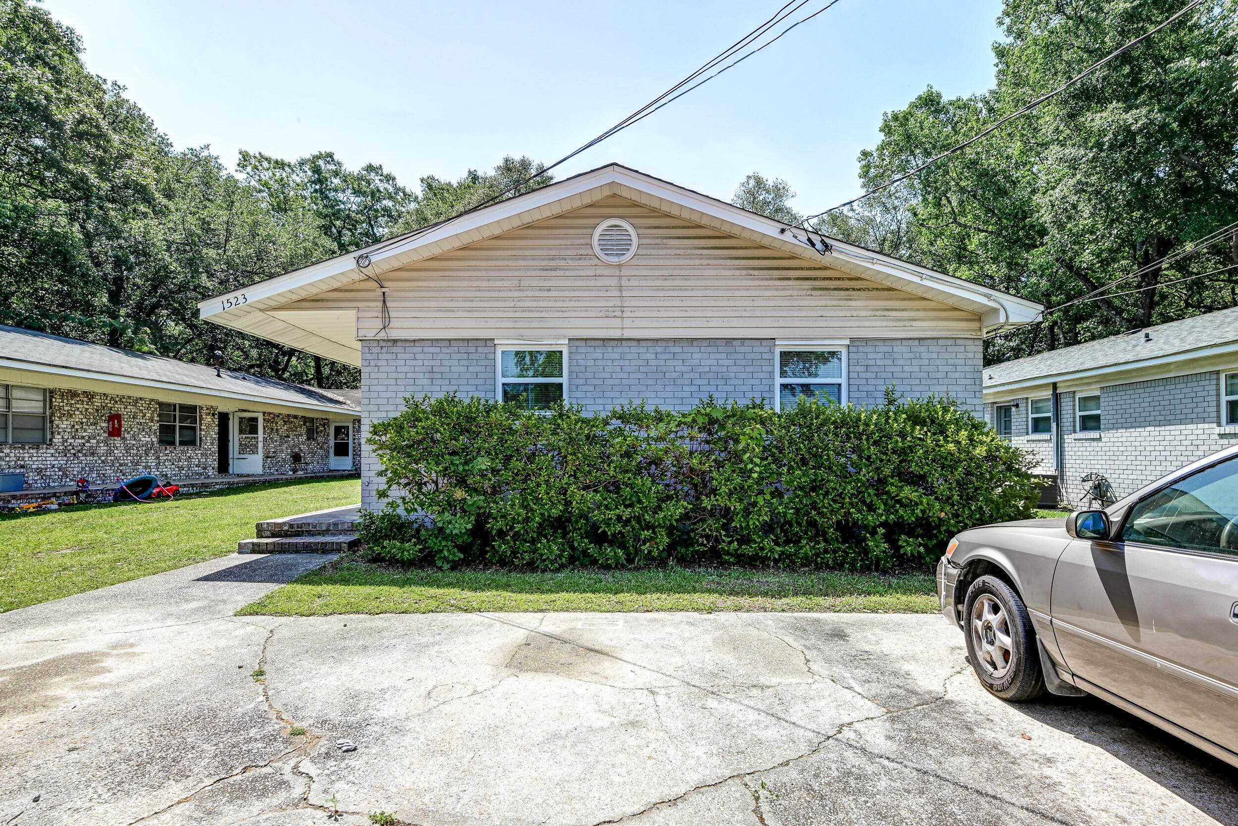 1523 N Avalon Circle
