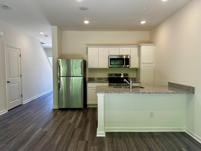 LANTERN KITCHEN3