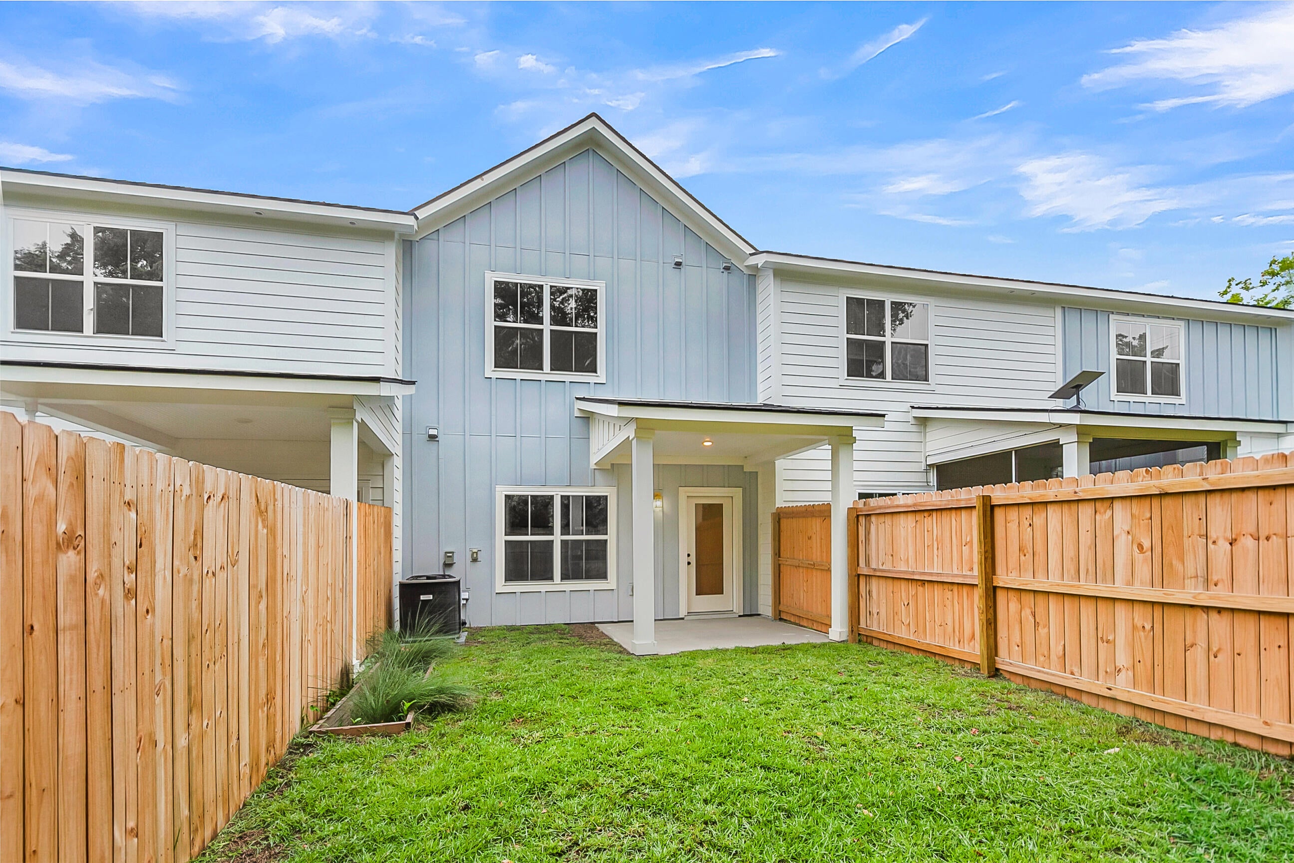 4007 Gravely Avenue