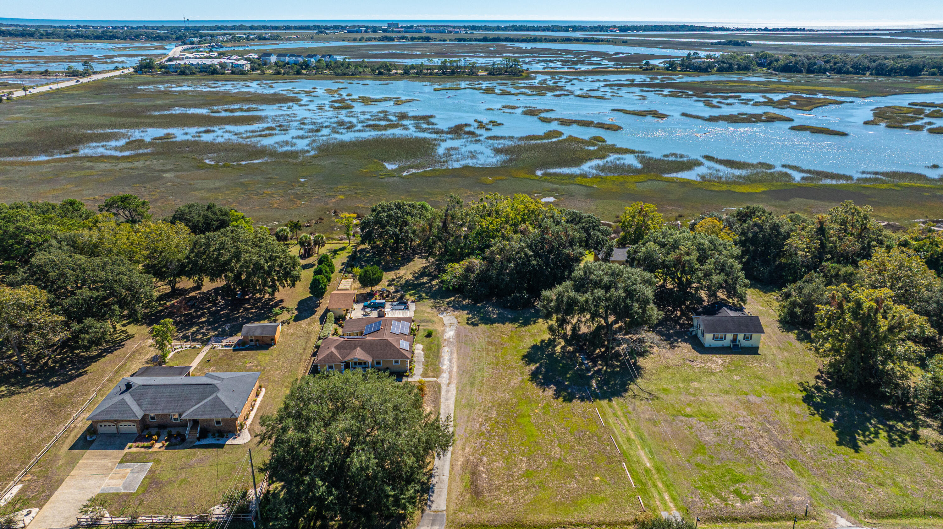 1747 Sol Legare Road