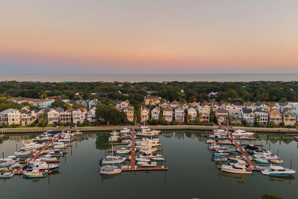 Photo of 40 41st Avenue #E15, Isle of Palms, SC 29451 (MLS # 26019327)