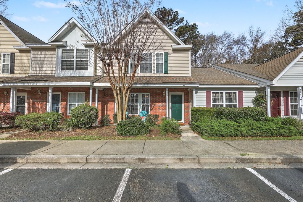 Photo of 503 Yellow Hawthorn Circle, Summerville, SC 29483 (MLS # 26007504)