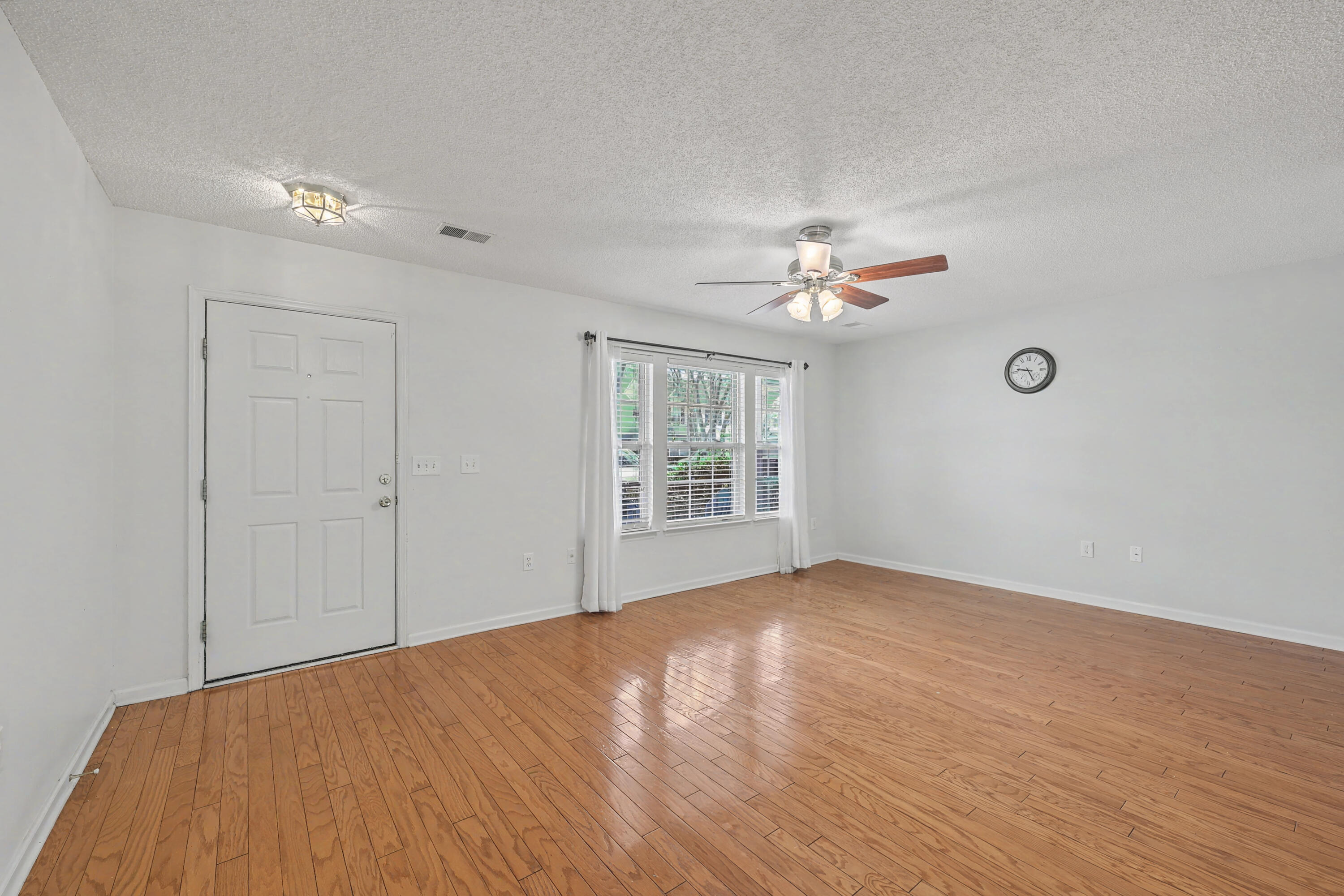 503 Yellow Hawthorn Circle