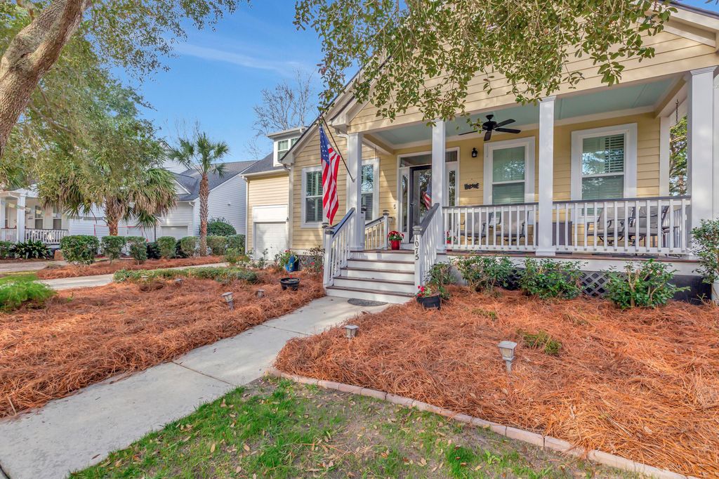Photo of 1075 Barfield Street, Daniel Island, SC 29492 (MLS # 26012660)