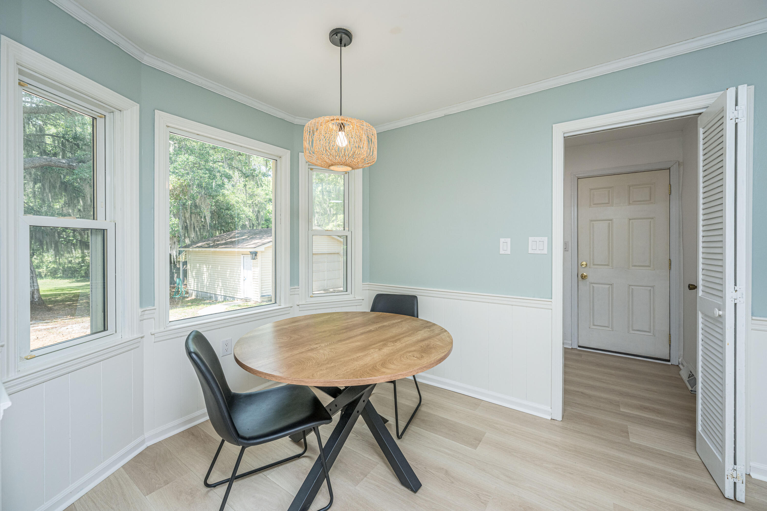 1725 Waterside Boulevard