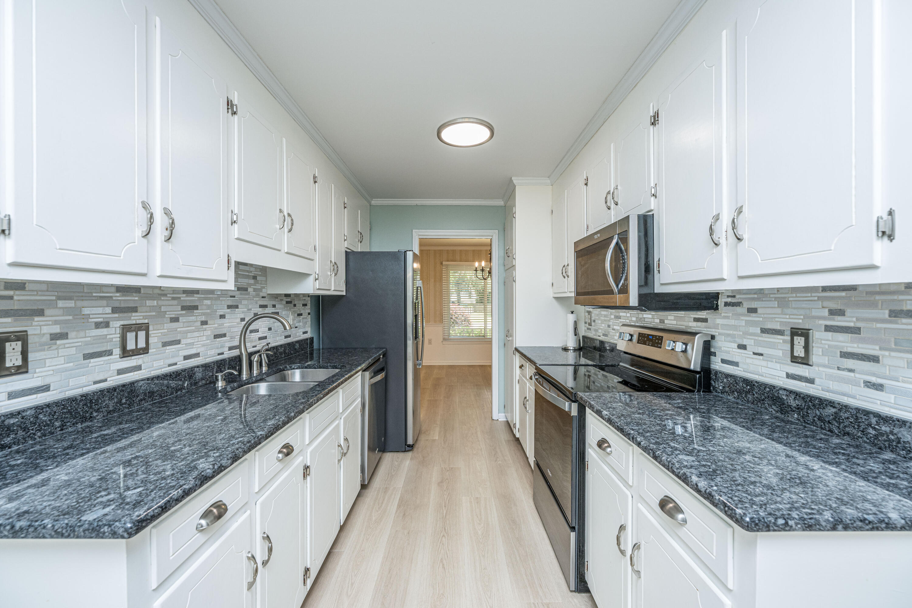 1725 Waterside Boulevard