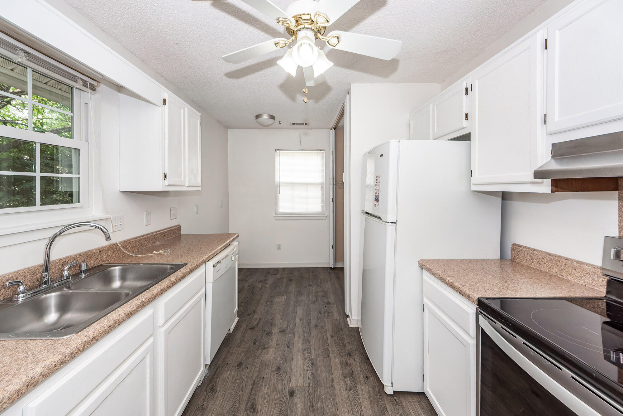 105 Photinia Court