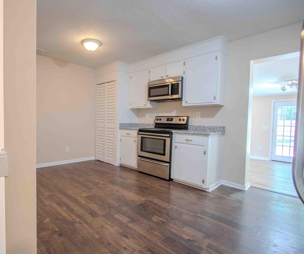 Photo of 122 Hope Drive, Summerville, SC 29485 (MLS # 26014241)